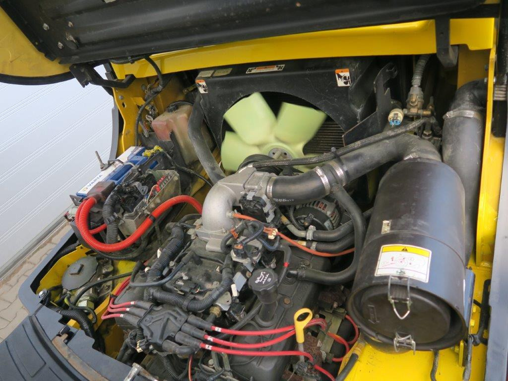 Viličar Yale GLP50VX TRIPLEX Container-Indoor-Stapler: slika Viličar Yale GLP50VX TRIPLEX Container-Indoor-Stapler Viličar Yale GLP50VX TRIPLEX Container-Indoor-Stapler: slika Viličar Yale GLP50VX TRIPLEX Container-Indoor-Stapler