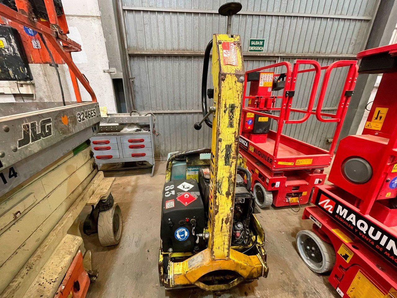 AMMANN AR-65 E - Mini valjak: slika AMMANN AR-65 E - Mini valjak AMMANN AR-65 E - Mini valjak: slika AMMANN AR-65 E - Mini valjak