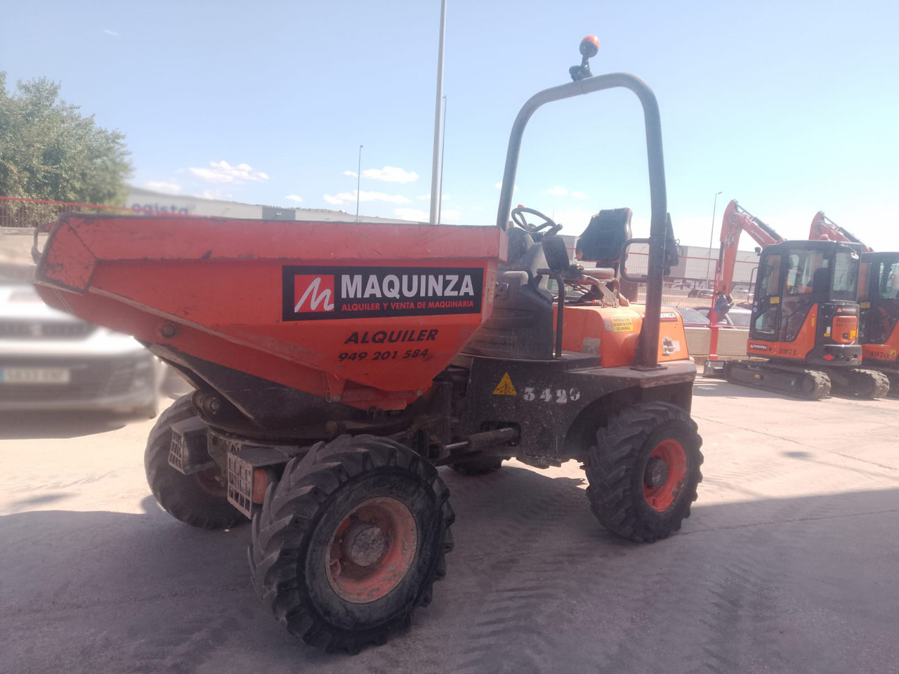 AUSA D350 AHG - Mini istovarivač: slika AUSA D350 AHG - Mini istovarivač AUSA D350 AHG - Mini istovarivač: slika AUSA D350 AHG - Mini istovarivač