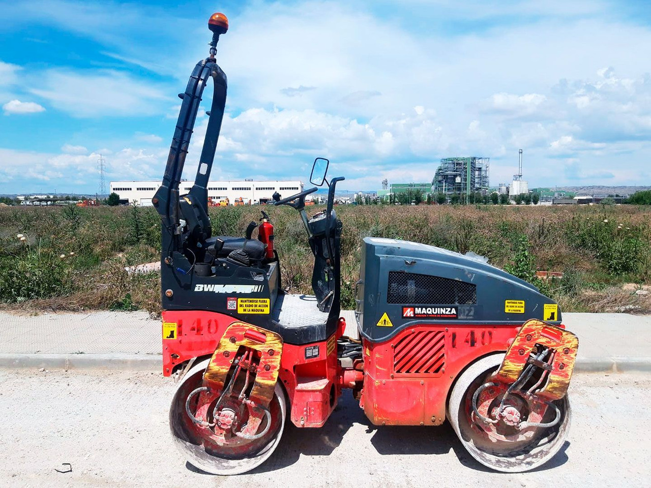 BOMAG BW120AD4 - Cestovni valjak: slika BOMAG BW120AD4 - Cestovni valjak BOMAG BW120AD4 - Cestovni valjak: slika BOMAG BW120AD4 - Cestovni valjak