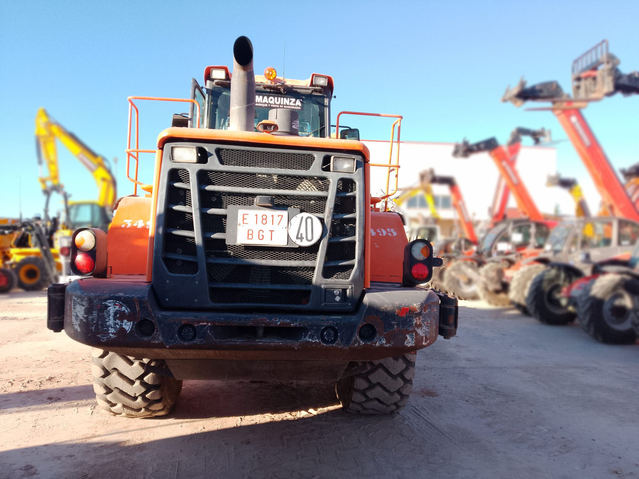 DOOSAN DL300-5 - Utovarivač na kotačima: slika DOOSAN DL300-5 - Utovarivač na kotačima DOOSAN DL300-5 - Utovarivač na kotačima: slika DOOSAN DL300-5 - Utovarivač na kotačima