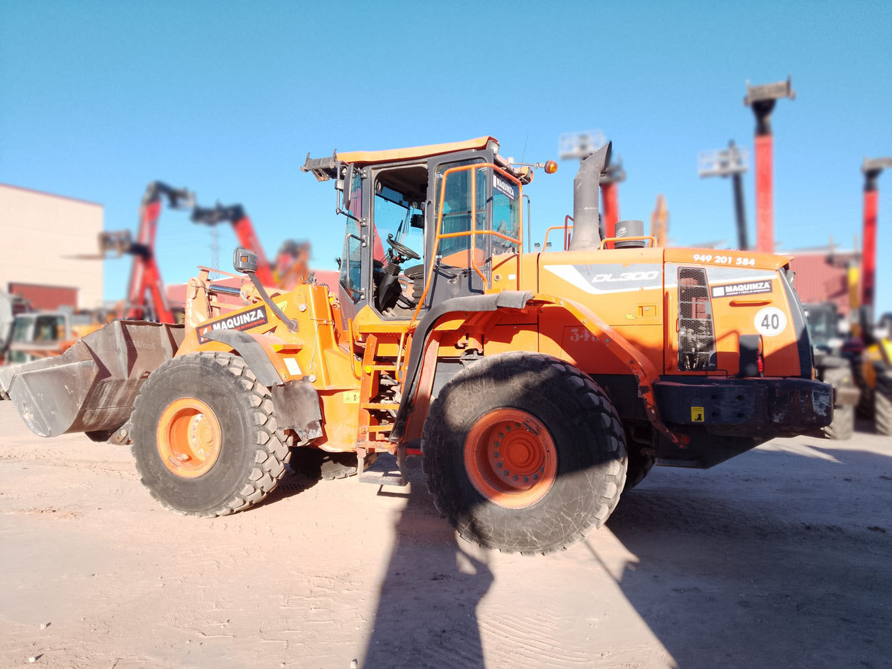 DOOSAN DL300-5 - Utovarivač na kotačima: slika DOOSAN DL300-5 - Utovarivač na kotačima DOOSAN DL300-5 - Utovarivač na kotačima: slika DOOSAN DL300-5 - Utovarivač na kotačima