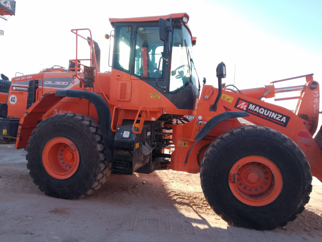 DOOSAN DL300-5 - Utovarivač na kotačima: slika DOOSAN DL300-5 - Utovarivač na kotačima DOOSAN DL300-5 - Utovarivač na kotačima: slika DOOSAN DL300-5 - Utovarivač na kotačima