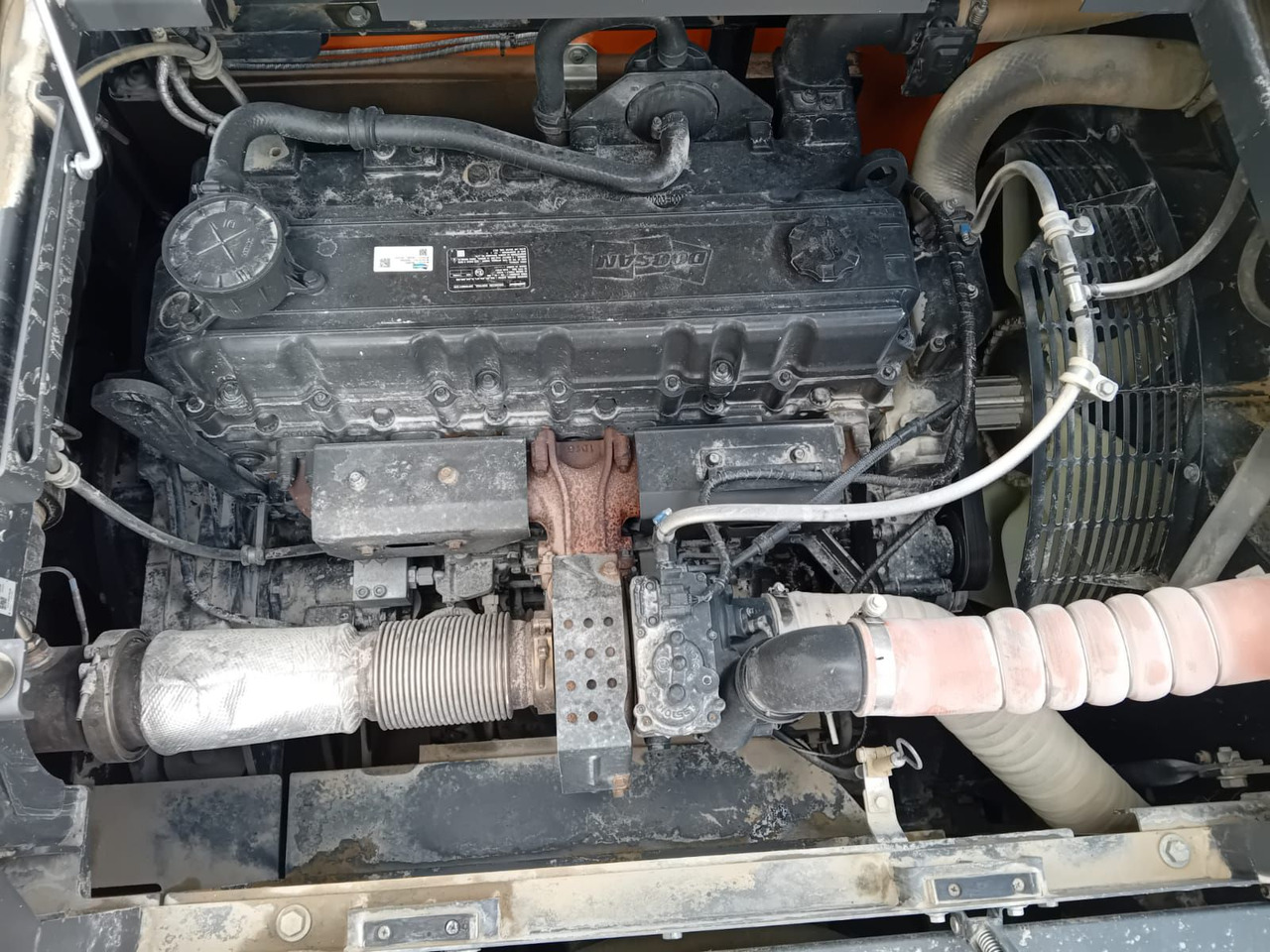 Bager gusjeničar DOOSAN DX350LC-7: slika Bager gusjeničar DOOSAN DX350LC-7 Bager gusjeničar DOOSAN DX350LC-7: slika Bager gusjeničar DOOSAN DX350LC-7