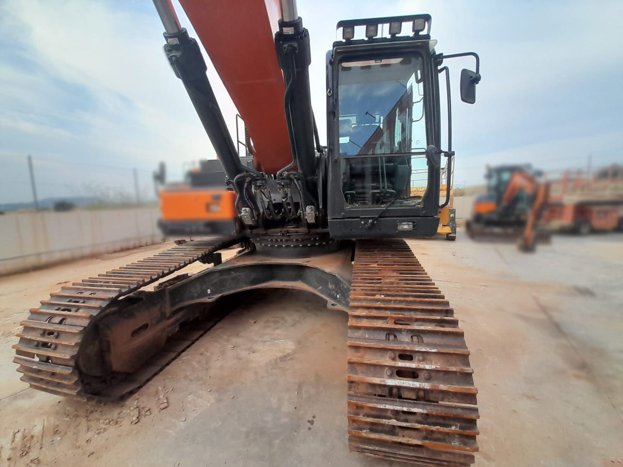 DOOSAN DX350LC-7 - Bager gusjeničar: slika DOOSAN DX350LC-7 - Bager gusjeničar DOOSAN DX350LC-7 - Bager gusjeničar: slika DOOSAN DX350LC-7 - Bager gusjeničar