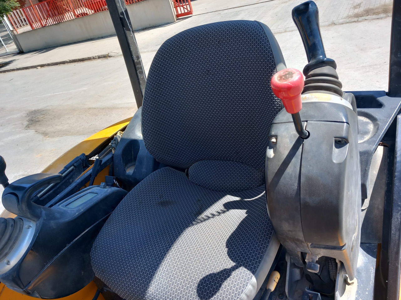 JCB 8030ZTS - Mini bager: slika JCB 8030ZTS - Mini bager JCB 8030ZTS - Mini bager: slika JCB 8030ZTS - Mini bager