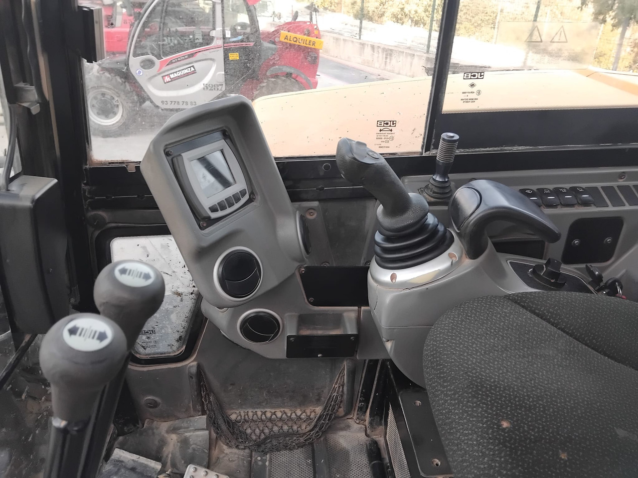 Mini bager JCB 85Z: slika Mini bager JCB 85Z