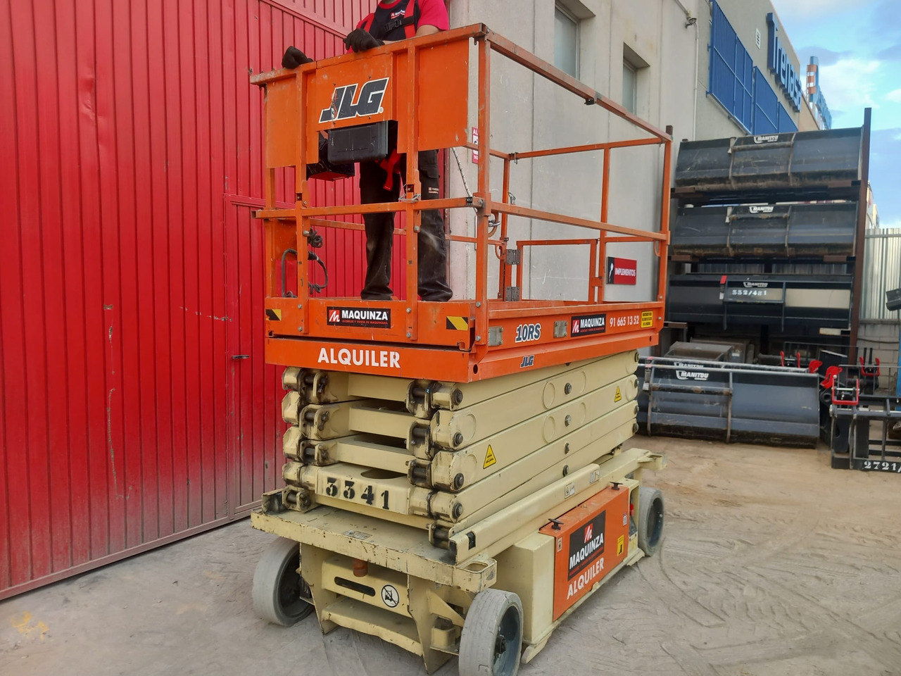 JLG 10RS - Škarasta podizna platforma: slika JLG 10RS - Škarasta podizna platforma JLG 10RS - Škarasta podizna platforma: slika JLG 10RS - Škarasta podizna platforma