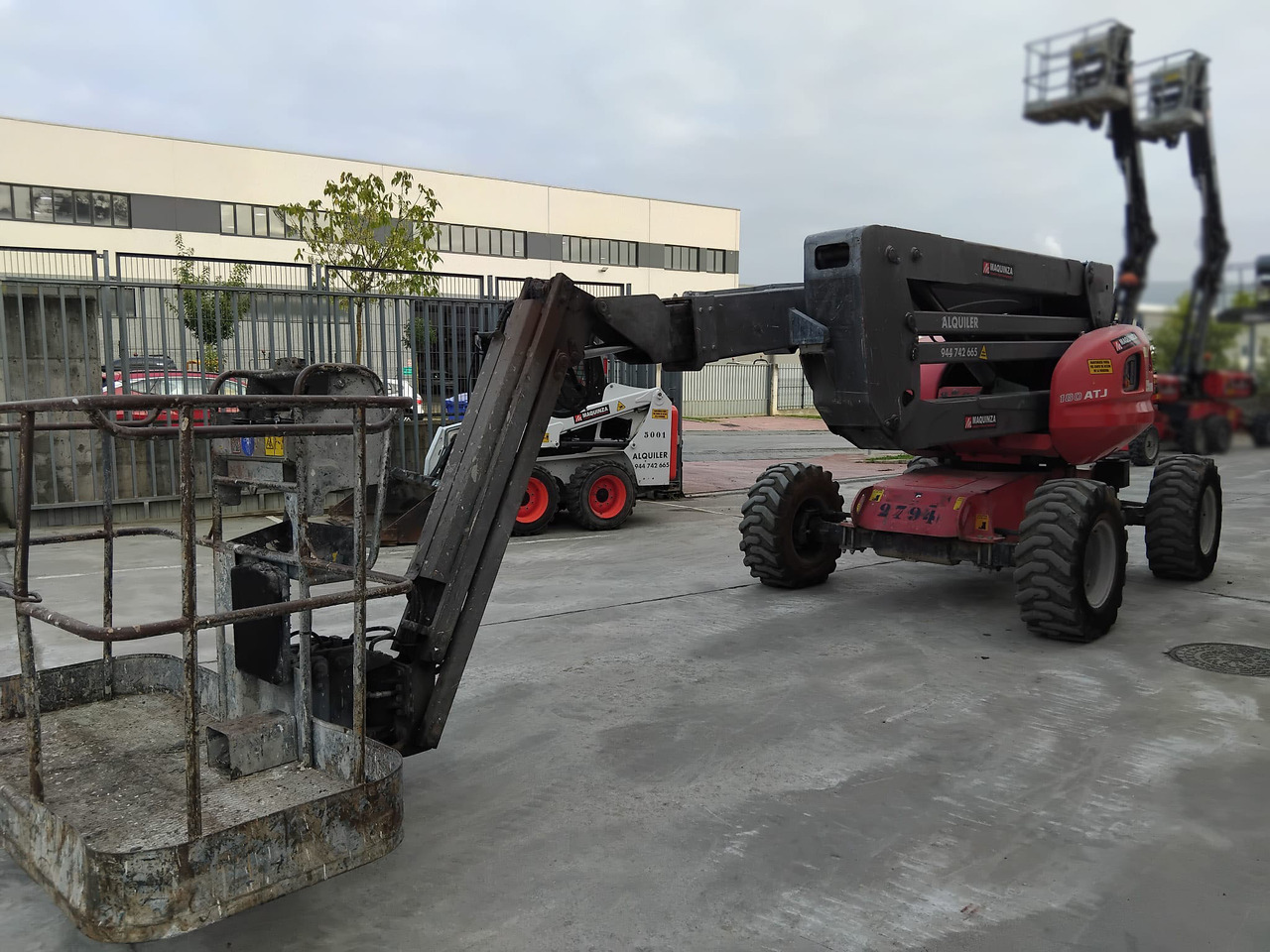 MANITOU 180ATJ - Zglobni krak: slika MANITOU 180ATJ - Zglobni krak MANITOU 180ATJ - Zglobni krak: slika MANITOU 180ATJ - Zglobni krak
