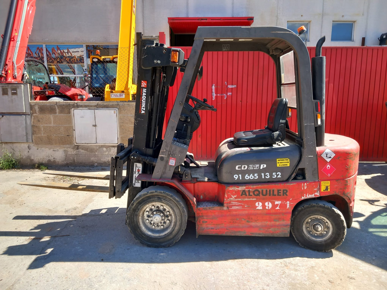 MANITOU CD25P - Diesel viličar: slika MANITOU CD25P - Diesel viličar MANITOU CD25P - Diesel viličar: slika MANITOU CD25P - Diesel viličar