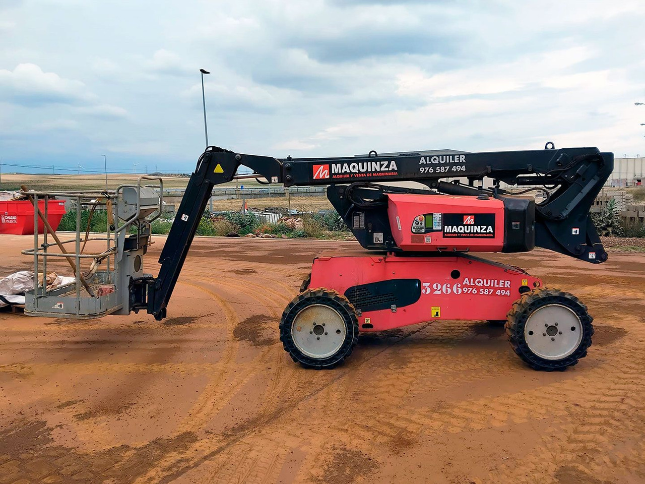MANITOU MAN GO 12 - Zglobni krak: slika MANITOU MAN GO 12 - Zglobni krak MANITOU MAN GO 12 - Zglobni krak: slika MANITOU MAN GO 12 - Zglobni krak