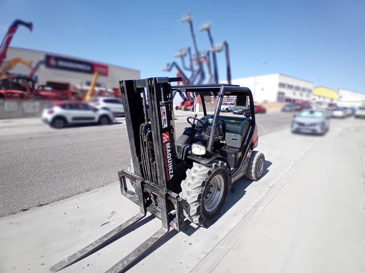 MANITOU MC18.4 D - Diesel viličar: slika MANITOU MC18.4 D - Diesel viličar MANITOU MC18.4 D - Diesel viličar: slika MANITOU MC18.4 D - Diesel viličar