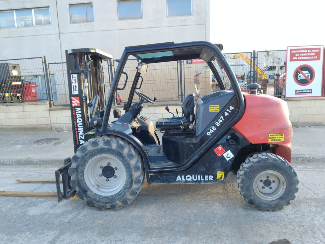 MANITOU MC18.4 D - Diesel viličar: slika MANITOU MC18.4 D - Diesel viličar MANITOU MC18.4 D - Diesel viličar: slika MANITOU MC18.4 D - Diesel viličar