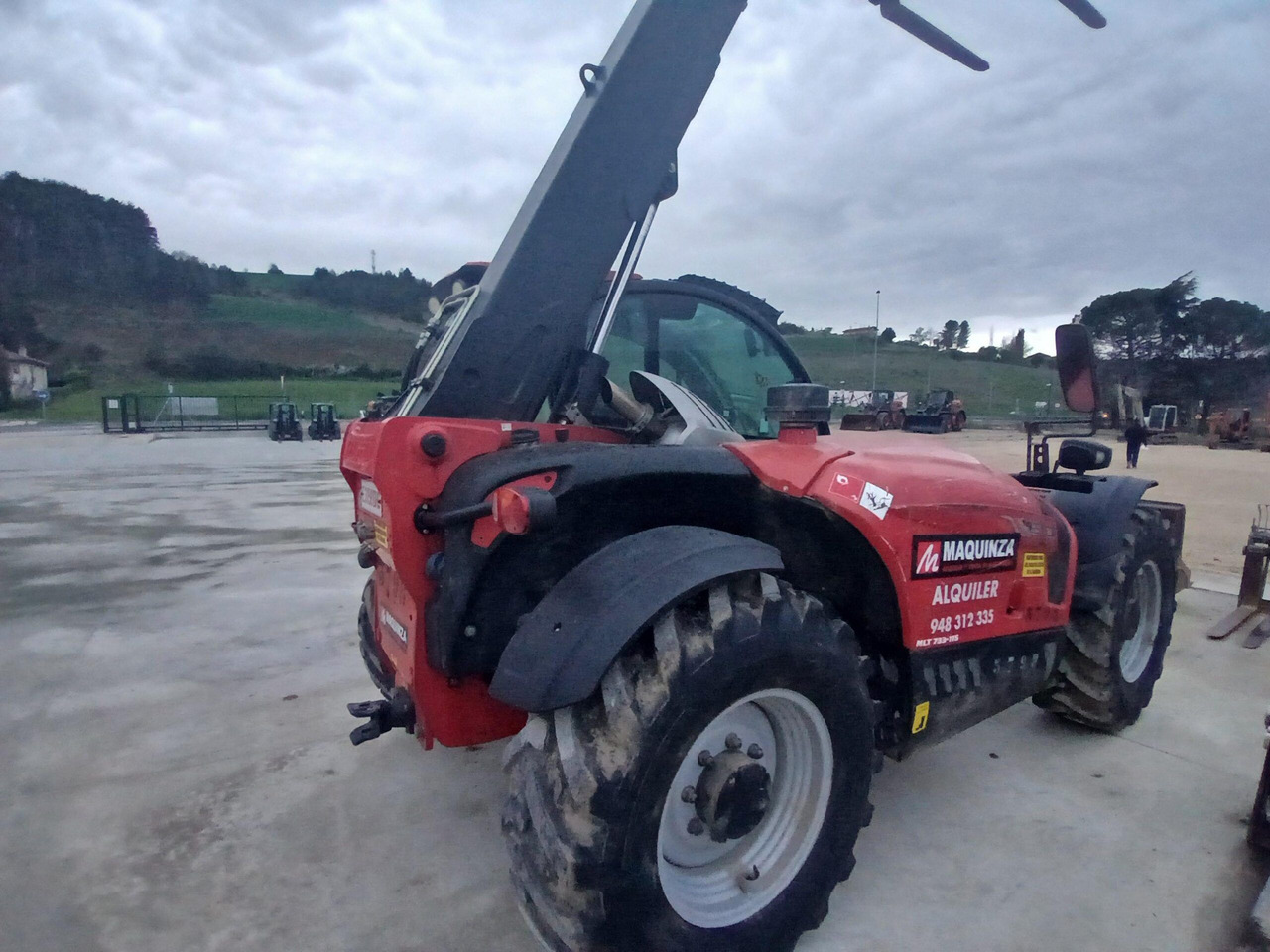 MANITOU MLT733.115 - Teleskopski rukovatelj: slika MANITOU MLT733.115 - Teleskopski rukovatelj MANITOU MLT733.115 - Teleskopski rukovatelj: slika MANITOU MLT733.115 - Teleskopski rukovatelj