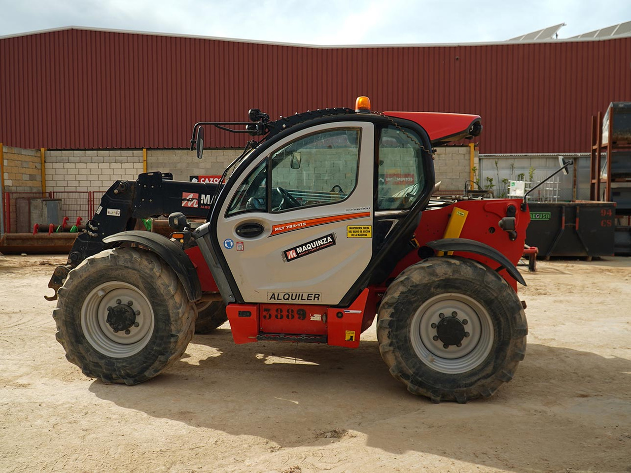 MANITOU MLT733.115 - Teleskopski rukovatelj: slika MANITOU MLT733.115 - Teleskopski rukovatelj MANITOU MLT733.115 - Teleskopski rukovatelj: slika MANITOU MLT733.115 - Teleskopski rukovatelj