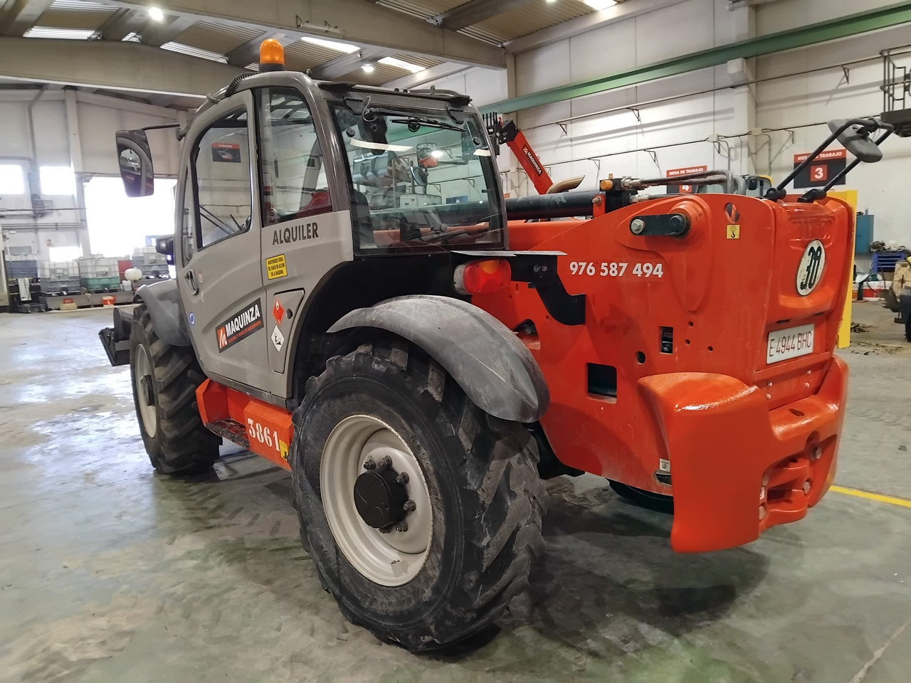 MANITOU MT1335 EASY - Teleskopski rukovatelj: slika MANITOU MT1335 EASY - Teleskopski rukovatelj MANITOU MT1335 EASY - Teleskopski rukovatelj: slika MANITOU MT1335 EASY - Teleskopski rukovatelj