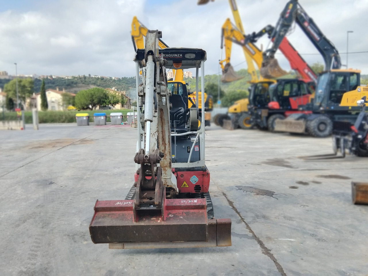 TAKEUCHI TB215R EASY - Mini bager: slika TAKEUCHI TB215R EASY - Mini bager TAKEUCHI TB215R EASY - Mini bager: slika TAKEUCHI TB215R EASY - Mini bager