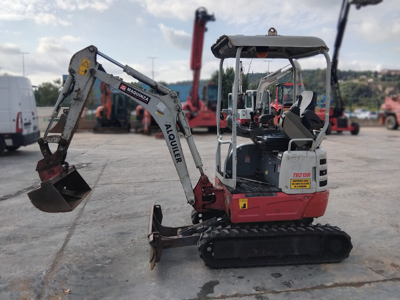 TAKEUCHI TB215R EASY - Mini bager: slika TAKEUCHI TB215R EASY - Mini bager TAKEUCHI TB215R EASY - Mini bager: slika TAKEUCHI TB215R EASY - Mini bager
