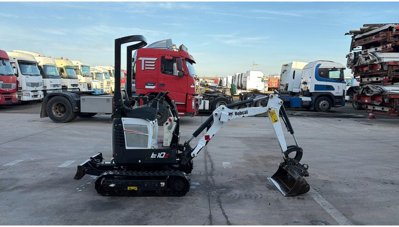 Bobcat E10 Z (BE MACHINE / 438H / MIN WIDTH 0.73M / TOP CONDITION) - Mini bager: slika Bobcat E10 Z (BE MACHINE / 438H / MIN WIDTH 0.73M / TOP CONDITION) - Mini bager Bobcat E10 Z (BE MACHINE / 438H / MIN WIDTH 0.73M / TOP CONDITION) - Mini bager: slika Bobcat E10 Z (BE MACHINE / 438H / MIN WIDTH 0.73M / TOP CONDITION) - Mini bager