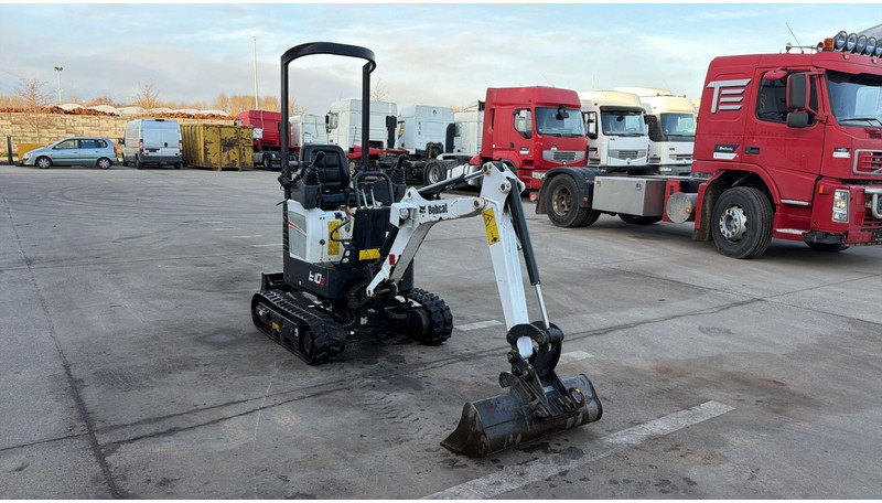 Bobcat E10 Z (BE MACHINE / 438H / MIN WIDTH 0.73M / TOP CONDITION) - Mini bager: slika Bobcat E10 Z (BE MACHINE / 438H / MIN WIDTH 0.73M / TOP CONDITION) - Mini bager Bobcat E10 Z (BE MACHINE / 438H / MIN WIDTH 0.73M / TOP CONDITION) - Mini bager: slika Bobcat E10 Z (BE MACHINE / 438H / MIN WIDTH 0.73M / TOP CONDITION) - Mini bager