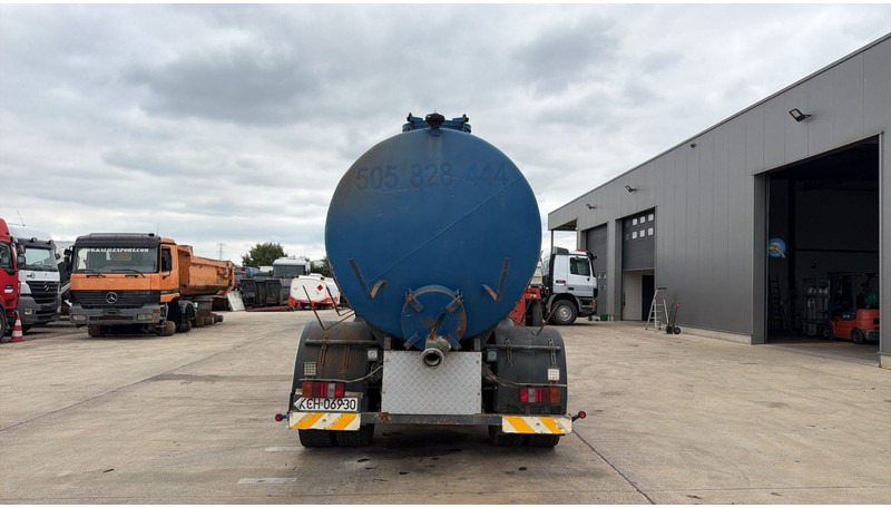 DAF 75 ATI 270 (10500 L / MANUAL PUMP / MANUAL GEARBOX / STEEL SUSP. / LAMES / POMPE MANUELLE) - Vakum kamion: slika DAF 75 ATI 270 (10500 L / MANUAL PUMP / MANUAL GEARBOX / STEEL SUSP. / LAMES / POMPE MANUELLE) - Vakum kamion DAF 75 ATI 270 (10500 L / MANUAL PUMP / MANUAL GEARBOX / STEEL SUSP. / LAMES / POMPE MANUELLE) - Vakum kamion: slika DAF 75 ATI 270 (10500 L / MANUAL PUMP / MANUAL GEARBOX / STEEL SUSP. / LAMES / POMPE MANUELLE) - Vakum kamion