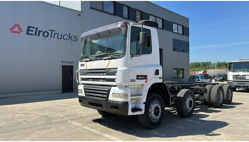 DAF 85 CF 430 (EURO 3 / MANUAL GEARBOX / BOITE MANUELLE / BIG HUB / 8X4 / STEEL SUSP. / LAMES) - Kamion-šasija: slika DAF 85 CF 430 (EURO 3 / MANUAL GEARBOX / BOITE MANUELLE / BIG HUB / 8X4 / STEEL SUSP. / LAMES) - Kamion-šasija DAF 85 CF 430 (EURO 3 / MANUAL GEARBOX / BOITE MANUELLE / BIG HUB / 8X4 / STEEL SUSP. / LAMES) - Kamion-šasija: slika DAF 85 CF 430 (EURO 3 / MANUAL GEARBOX / BOITE MANUELLE / BIG HUB / 8X4 / STEEL SUSP. / LAMES) - Kamion-šasija