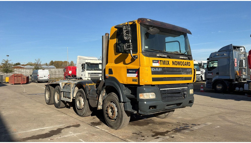 DAF CF 85.360 (BOITE MANUELLE / MANUAL GEARBOX / BIG HUB / GRAND PONT / LAMES / 8X4) - Kamion-šasija: slika DAF CF 85.360 (BOITE MANUELLE / MANUAL GEARBOX / BIG HUB / GRAND PONT / LAMES / 8X4) - Kamion-šasija DAF CF 85.360 (BOITE MANUELLE / MANUAL GEARBOX / BIG HUB / GRAND PONT / LAMES / 8X4) - Kamion-šasija: slika DAF CF 85.360 (BOITE MANUELLE / MANUAL GEARBOX / BIG HUB / GRAND PONT / LAMES / 8X4) - Kamion-šasija