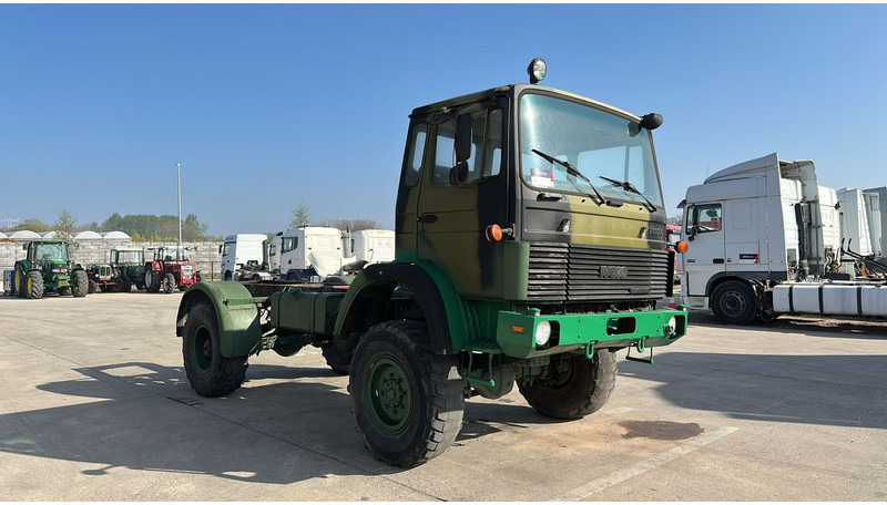 Iveco Magirus 110 - 16 (4X4 / 57000 KM / LAMES / GRAND PONT / 6 CYLINDRES EN LIGNE !! / MANUAL PUMP) - Kamion-šasija: slika Iveco Magirus 110 - 16 (4X4 / 57000 KM / LAMES / GRAND PONT / 6 CYLINDRES EN LIGNE !! / MANUAL PUMP) - Kamion-šasija Iveco Magirus 110 - 16 (4X4 / 57000 KM / LAMES / GRAND PONT / 6 CYLINDRES EN LIGNE !! / MANUAL PUMP) - Kamion-šasija: slika Iveco Magirus 110 - 16 (4X4 / 57000 KM / LAMES / GRAND PONT / 6 CYLINDRES EN LIGNE !! / MANUAL PUMP) - Kamion-šasija