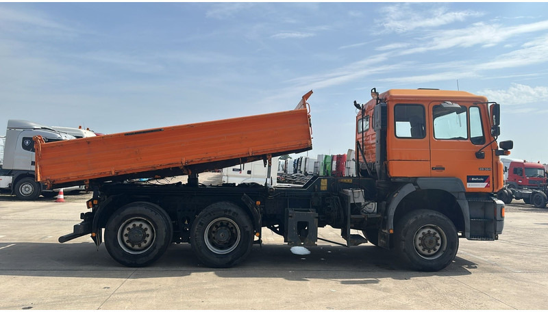 MAN 28.364 (4X4 + LIFT AXLE / 6 CYLINDERS / GOOD CONDITION / FRONT STEEL / MANUAL GEARBOX) - Kiper: slika MAN 28.364 (4X4 + LIFT AXLE / 6 CYLINDERS / GOOD CONDITION / FRONT STEEL / MANUAL GEARBOX) - Kiper MAN 28.364 (4X4 + LIFT AXLE / 6 CYLINDERS / GOOD CONDITION / FRONT STEEL / MANUAL GEARBOX) - Kiper: slika MAN 28.364 (4X4 + LIFT AXLE / 6 CYLINDERS / GOOD CONDITION / FRONT STEEL / MANUAL GEARBOX) - Kiper
