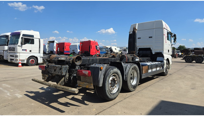 MAN TGA 26.440 (MANUAL GEARBOX / FRONT STEEL / 6X2 / BOITE MANUELLE / DEVANT LAMES) - Kamion-šasija: slika MAN TGA 26.440 (MANUAL GEARBOX / FRONT STEEL / 6X2 / BOITE MANUELLE / DEVANT LAMES) - Kamion-šasija MAN TGA 26.440 (MANUAL GEARBOX / FRONT STEEL / 6X2 / BOITE MANUELLE / DEVANT LAMES) - Kamion-šasija: slika MAN TGA 26.440 (MANUAL GEARBOX / FRONT STEEL / 6X2 / BOITE MANUELLE / DEVANT LAMES) - Kamion-šasija