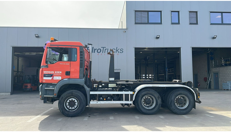 MAN TGA 33.360 (MANUAL GEARBOX / BELGIAN TRUCK / 6X4 / BIG AXLE / SEMI MANUAL PUMP) - Kamion s kukastom dizalicom: slika MAN TGA 33.360 (MANUAL GEARBOX / BELGIAN TRUCK / 6X4 / BIG AXLE / SEMI MANUAL PUMP) - Kamion s kukastom dizalicom MAN TGA 33.360 (MANUAL GEARBOX / BELGIAN TRUCK / 6X4 / BIG AXLE / SEMI MANUAL PUMP) - Kamion s kukastom dizalicom: slika MAN TGA 33.360 (MANUAL GEARBOX / BELGIAN TRUCK / 6X4 / BIG AXLE / SEMI MANUAL PUMP) - Kamion s kukastom dizalicom