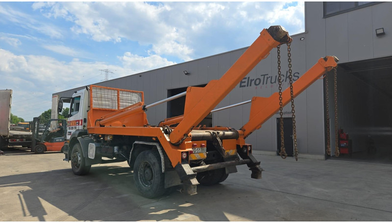 Mercedes-Benz Atego 1823 (BIG AXLE / STEEL SUSP. / LAMES / BOITE MANUELLE / MANUAL GETRIEBE) - Transporter kontejnera/ Kamion s izmjenjivim sanducima: slika Mercedes-Benz Atego 1823 (BIG AXLE / STEEL SUSP. / LAMES / BOITE MANUELLE / MANUAL GETRIEBE) - Transporter kontejnera/ Kamion s izmjenjivim sanducima Mercedes-Benz Atego 1823 (BIG AXLE / STEEL SUSP. / LAMES / BOITE MANUELLE / MANUAL GETRIEBE) - Transporter kontejnera/ Kamion s izmjenjivim sanducima: slika Mercedes-Benz Atego 1823 (BIG AXLE / STEEL SUSP. / LAMES / BOITE MANUELLE / MANUAL GETRIEBE) - Transporter kontejnera/ Kamion s izmjenjivim sanducima