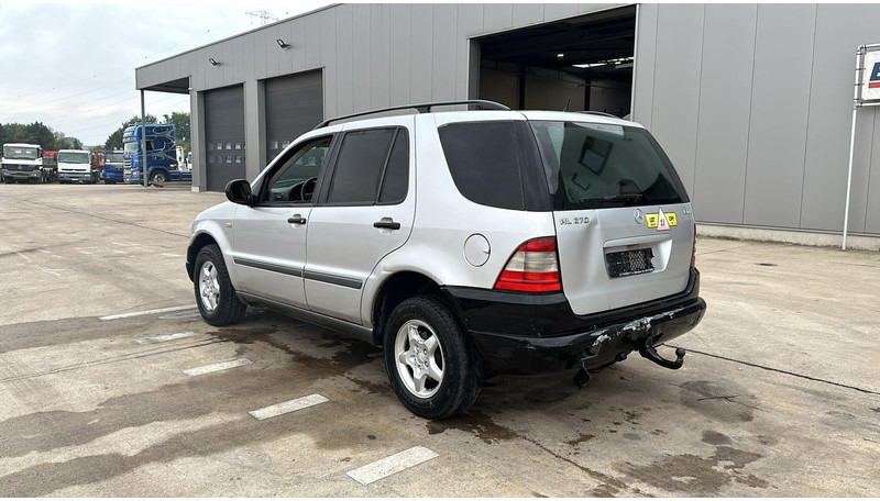 SUV Mercedes-Benz M-Klasse ML 270 CDI: slika SUV Mercedes-Benz M-Klasse ML 270 CDI