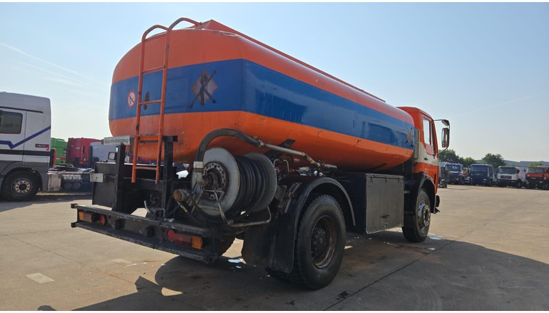Mercedes-Benz SK 1619 (12.400L / GERMAN TRUCK / CAMION ALLEMAGNE / LAMES / GRAND PONT / V6) - Kamion cisterna: slika Mercedes-Benz SK 1619 (12.400L / GERMAN TRUCK / CAMION ALLEMAGNE / LAMES / GRAND PONT / V6) - Kamion cisterna Mercedes-Benz SK 1619 (12.400L / GERMAN TRUCK / CAMION ALLEMAGNE / LAMES / GRAND PONT / V6) - Kamion cisterna: slika Mercedes-Benz SK 1619 (12.400L / GERMAN TRUCK / CAMION ALLEMAGNE / LAMES / GRAND PONT / V6) - Kamion cisterna
