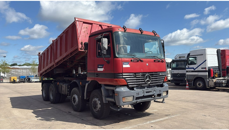 Mercedes-Benz actros 4140 (EPS / 8X6 / LAMES / GRAND PONT / GRAND BENNE / 3 PONTS / TRES BONNE ETAT) - Kiper: slika Mercedes-Benz actros 4140 (EPS / 8X6 / LAMES / GRAND PONT / GRAND BENNE / 3 PONTS / TRES BONNE ETAT) - Kiper Mercedes-Benz actros 4140 (EPS / 8X6 / LAMES / GRAND PONT / GRAND BENNE / 3 PONTS / TRES BONNE ETAT) - Kiper: slika Mercedes-Benz actros 4140 (EPS / 8X6 / LAMES / GRAND PONT / GRAND BENNE / 3 PONTS / TRES BONNE ETAT) - Kiper