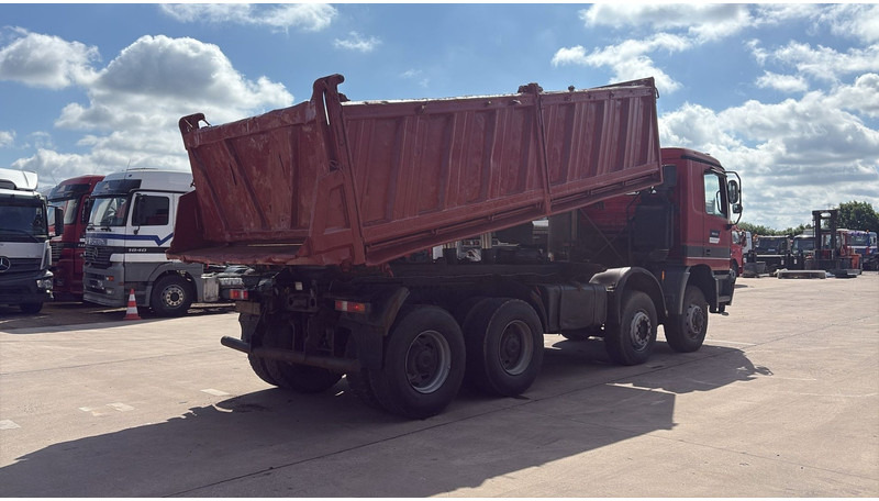 Mercedes-Benz actros 4140 (EPS / 8X6 / LAMES / GRAND PONT / GRAND BENNE / 3 PONTS / TRES BONNE ETAT) - Kiper: slika Mercedes-Benz actros 4140 (EPS / 8X6 / LAMES / GRAND PONT / GRAND BENNE / 3 PONTS / TRES BONNE ETAT) - Kiper Mercedes-Benz actros 4140 (EPS / 8X6 / LAMES / GRAND PONT / GRAND BENNE / 3 PONTS / TRES BONNE ETAT) - Kiper: slika Mercedes-Benz actros 4140 (EPS / 8X6 / LAMES / GRAND PONT / GRAND BENNE / 3 PONTS / TRES BONNE ETAT) - Kiper