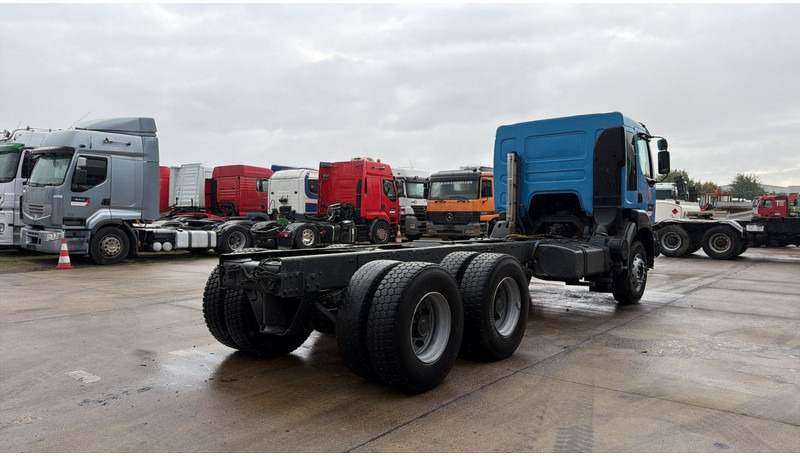 Renault KERAX 420 (LAMES / GRAND PONT / STEEL SUSP. / BIG AXLE / MANUAL GEARBOX / BOITE MANUELLE) - Kamion-šasija: slika Renault KERAX 420 (LAMES / GRAND PONT / STEEL SUSP. / BIG AXLE / MANUAL GEARBOX / BOITE MANUELLE) - Kamion-šasija Renault KERAX 420 (LAMES / GRAND PONT / STEEL SUSP. / BIG AXLE / MANUAL GEARBOX / BOITE MANUELLE) - Kamion-šasija: slika Renault KERAX 420 (LAMES / GRAND PONT / STEEL SUSP. / BIG AXLE / MANUAL GEARBOX / BOITE MANUELLE) - Kamion-šasija