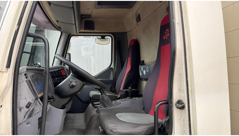 Kamion s otvorenim sandukom Renault Midlum 270 (18 TONNES / BOITE MANUELLE / MANUAL GEARBOX / GOOD CONDITION): slika Kamion s otvorenim sandukom Renault Midlum 270 (18 TONNES / BOITE MANUELLE / MANUAL GEARBOX / GOOD CONDITION) Kamion s otvorenim sandukom Renault Midlum 270 (18 TONNES / BOITE MANUELLE / MANUAL GEARBOX / GOOD CONDITION): slika Kamion s otvorenim sandukom Renault Midlum 270 (18 TONNES / BOITE MANUELLE / MANUAL GEARBOX / GOOD CONDITION)