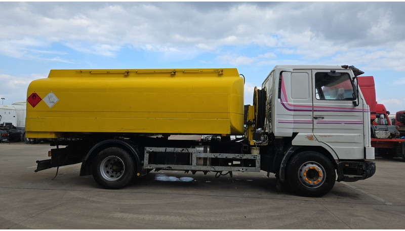 Scania 113-360 (13500L / POMPE MANUELLE / MANUAL PUMP / TOP CONDITION / WITH PUMP + COUNTER !!) - Kamion cisterna: slika Scania 113-360 (13500L / POMPE MANUELLE / MANUAL PUMP / TOP CONDITION / WITH PUMP + COUNTER !!) - Kamion cisterna Scania 113-360 (13500L / POMPE MANUELLE / MANUAL PUMP / TOP CONDITION / WITH PUMP + COUNTER !!) - Kamion cisterna: slika Scania 113-360 (13500L / POMPE MANUELLE / MANUAL PUMP / TOP CONDITION / WITH PUMP + COUNTER !!) - Kamion cisterna