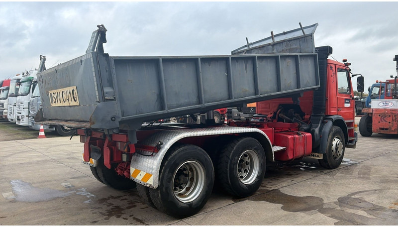 Scania 93-280 (POMPE MANUELLE / MANUAL PUMP / 6X4 / STEEL SUSP. / LAMES) - Kiper: slika Scania 93-280 (POMPE MANUELLE / MANUAL PUMP / 6X4 / STEEL SUSP. / LAMES) - Kiper Scania 93-280 (POMPE MANUELLE / MANUAL PUMP / 6X4 / STEEL SUSP. / LAMES) - Kiper: slika Scania 93-280 (POMPE MANUELLE / MANUAL PUMP / 6X4 / STEEL SUSP. / LAMES) - Kiper