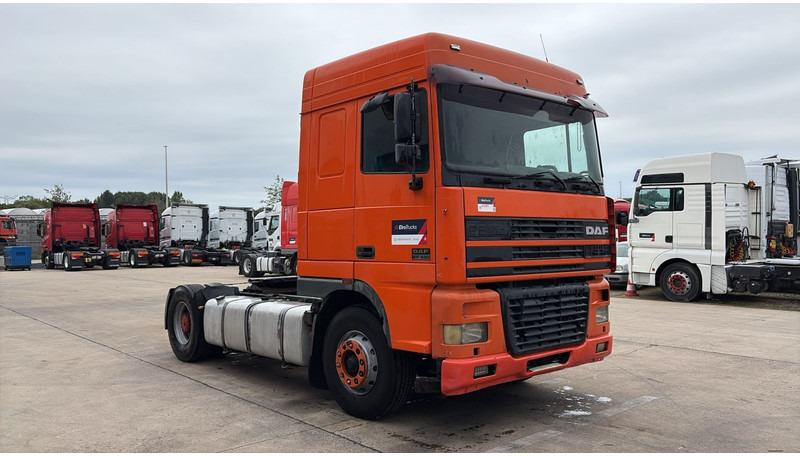 DAF 95 XF 430 (EURO 3 / BOITE MANUELLE / MANUAL GEARBOX) - Tegljač: slika DAF 95 XF 430 (EURO 3 / BOITE MANUELLE / MANUAL GEARBOX) - Tegljač DAF 95 XF 430 (EURO 3 / BOITE MANUELLE / MANUAL GEARBOX) - Tegljač: slika DAF 95 XF 430 (EURO 3 / BOITE MANUELLE / MANUAL GEARBOX) - Tegljač