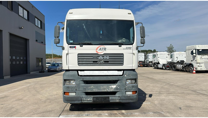 MAN TGA 18.430 (BOITE MANUELLE / MANUAL GEARBOX) - Tegljač: slika MAN TGA 18.430 (BOITE MANUELLE / MANUAL GEARBOX) - Tegljač MAN TGA 18.430 (BOITE MANUELLE / MANUAL GEARBOX) - Tegljač: slika MAN TGA 18.430 (BOITE MANUELLE / MANUAL GEARBOX) - Tegljač