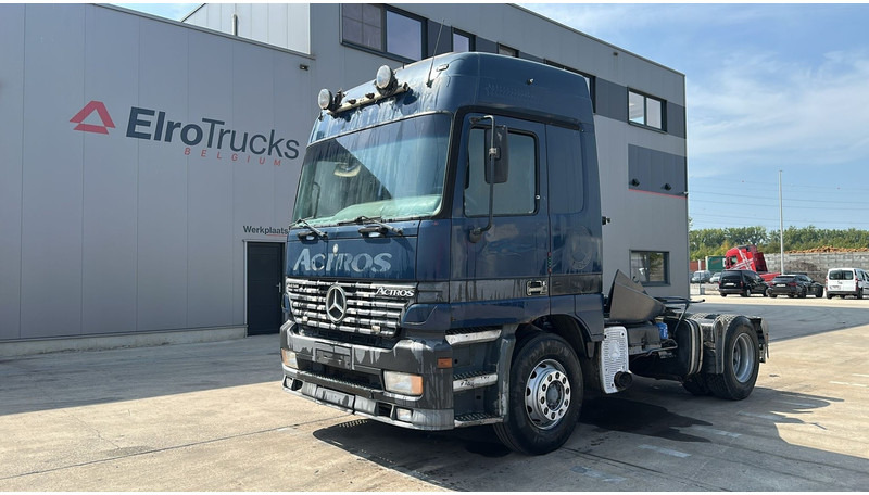 Mercedes-Benz Actros 1835 (EPS / V6 / 3 PEDALES / MP1 / PTO) - Tegljač: slika Mercedes-Benz Actros 1835 (EPS / V6 / 3 PEDALES / MP1 / PTO) - Tegljač Mercedes-Benz Actros 1835 (EPS / V6 / 3 PEDALES / MP1 / PTO) - Tegljač: slika Mercedes-Benz Actros 1835 (EPS / V6 / 3 PEDALES / MP1 / PTO) - Tegljač