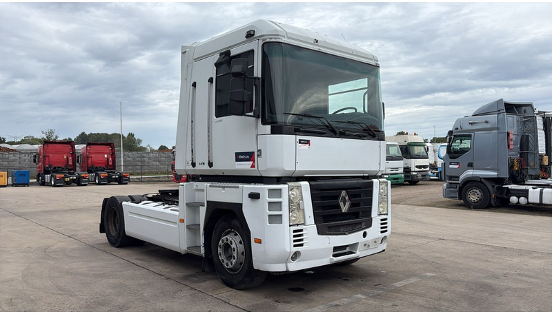 Renault Magnum 440 DXI - Tegljač: slika Renault Magnum 440 DXI - Tegljač Renault Magnum 440 DXI - Tegljač: slika Renault Magnum 440 DXI - Tegljač