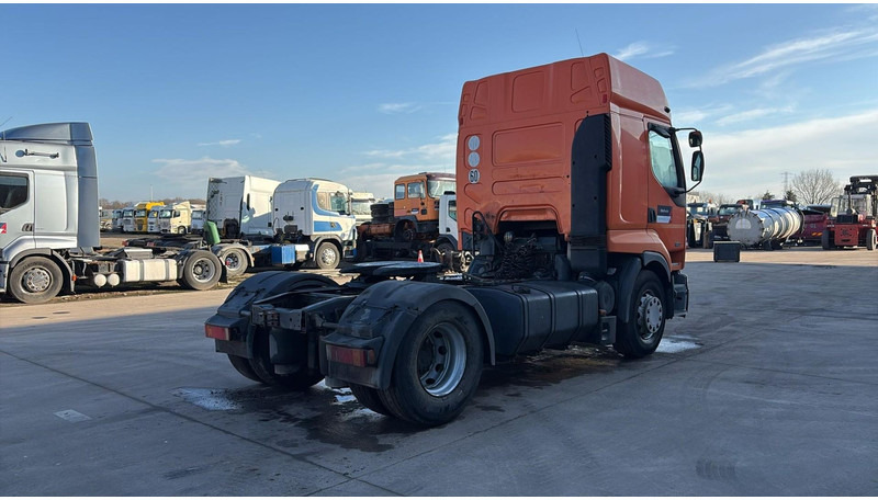 Renault Premium 420 (BOITE MANUELLE / MANUAL GEARBOX) - Tegljač: slika Renault Premium 420 (BOITE MANUELLE / MANUAL GEARBOX) - Tegljač Renault Premium 420 (BOITE MANUELLE / MANUAL GEARBOX) - Tegljač: slika Renault Premium 420 (BOITE MANUELLE / MANUAL GEARBOX) - Tegljač