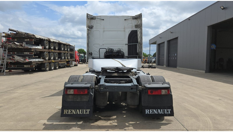 Tegljač Renault Premium 460 DXI (2 TANKS / AIRCO / CLEAN / PROPRE): slika Tegljač Renault Premium 460 DXI (2 TANKS / AIRCO / CLEAN / PROPRE)