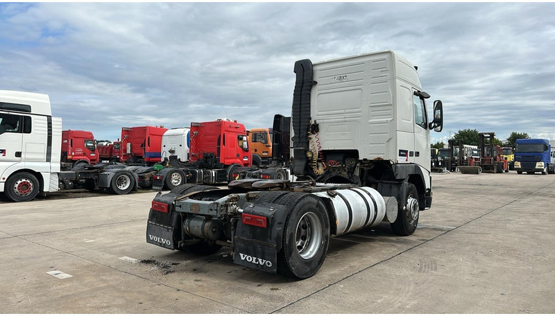 Volvo FH 12.420 (POMPE HYDRAULIQUE / PTO / BOITE MANUELLE / MANUAL GEARBOX) - Tegljač: slika Volvo FH 12.420 (POMPE HYDRAULIQUE / PTO / BOITE MANUELLE / MANUAL GEARBOX) - Tegljač Volvo FH 12.420 (POMPE HYDRAULIQUE / PTO / BOITE MANUELLE / MANUAL GEARBOX) - Tegljač: slika Volvo FH 12.420 (POMPE HYDRAULIQUE / PTO / BOITE MANUELLE / MANUAL GEARBOX) - Tegljač