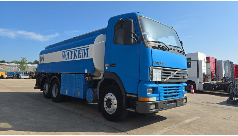 Volvo FH 12.380 (20.100 LITERS / PARFAIT ETAT / TOP CONDITION !!! / 6X2 / BOITE MANUELLE) - Kamion cisterna: slika Volvo FH 12.380 (20.100 LITERS / PARFAIT ETAT / TOP CONDITION !!! / 6X2 / BOITE MANUELLE) - Kamion cisterna Volvo FH 12.380 (20.100 LITERS / PARFAIT ETAT / TOP CONDITION !!! / 6X2 / BOITE MANUELLE) - Kamion cisterna: slika Volvo FH 12.380 (20.100 LITERS / PARFAIT ETAT / TOP CONDITION !!! / 6X2 / BOITE MANUELLE) - Kamion cisterna