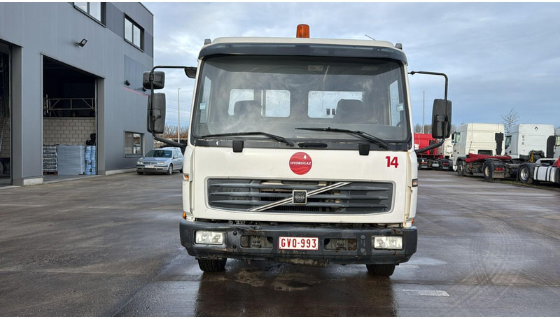 Volvo FL 220 (BELGIAN TRUCK / MANUAL GEARBOX / CAMION BELGE) - Kamion-šasija: slika Volvo FL 220 (BELGIAN TRUCK / MANUAL GEARBOX / CAMION BELGE) - Kamion-šasija Volvo FL 220 (BELGIAN TRUCK / MANUAL GEARBOX / CAMION BELGE) - Kamion-šasija: slika Volvo FL 220 (BELGIAN TRUCK / MANUAL GEARBOX / CAMION BELGE) - Kamion-šasija