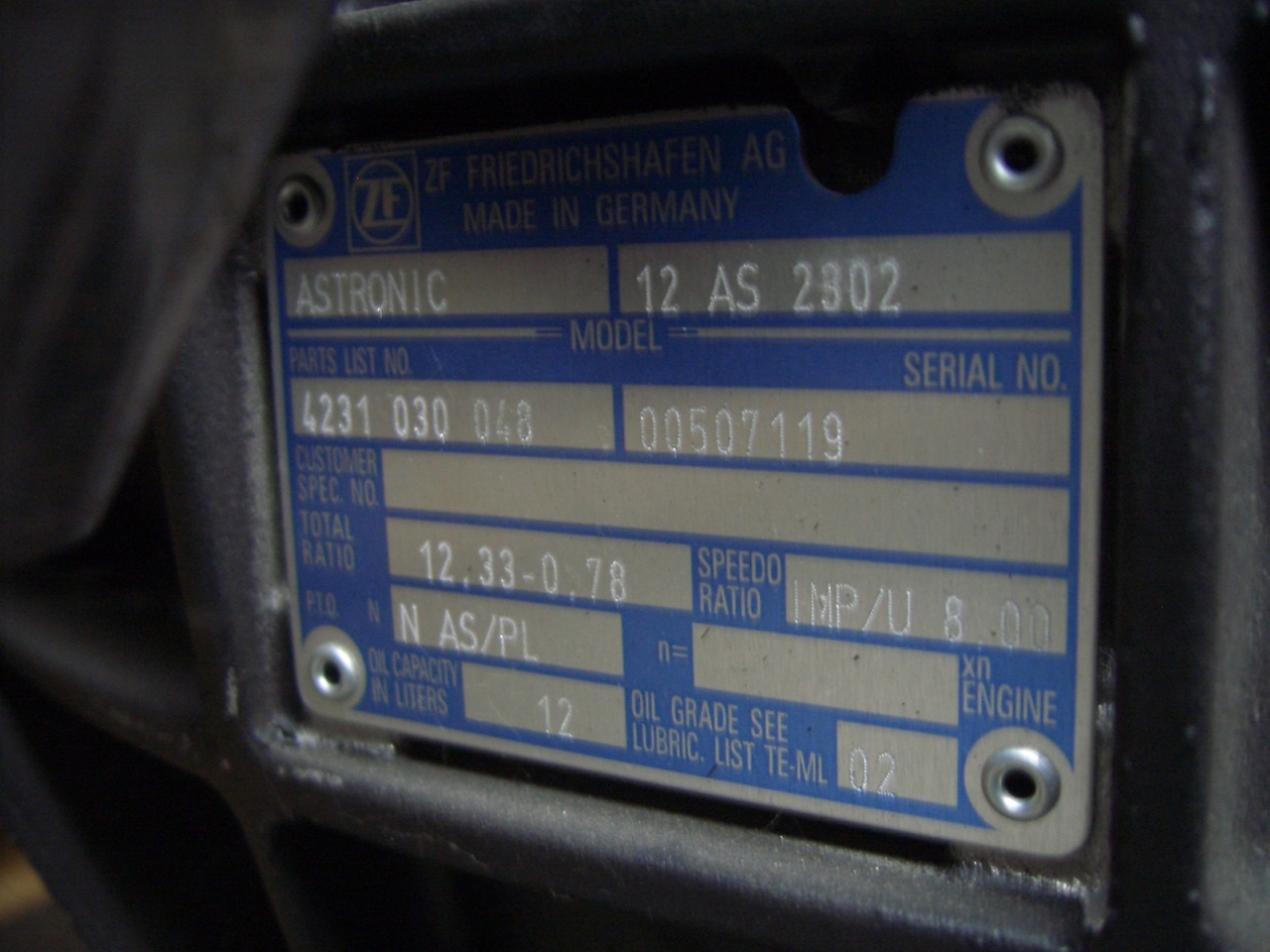 ZF 12 As-tronic - Mjenjač za Kamion-šasija: slika ZF 12 As-tronic - Mjenjač za Kamion-šasija ZF 12 As-tronic - Mjenjač za Kamion-šasija: slika ZF 12 As-tronic - Mjenjač za Kamion-šasija